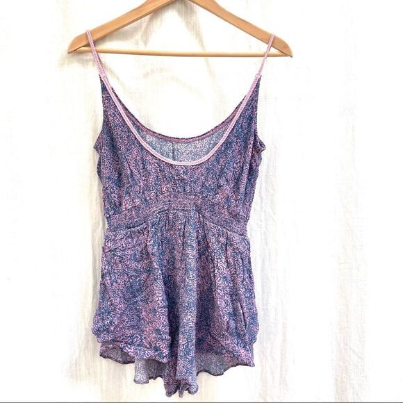 ECOTE Patterned Strappy Scoop Romper - Picture 12 of 15